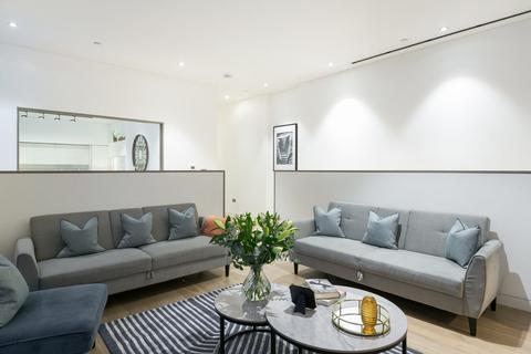 3 bedroom apartment to rent, Kenrick Place