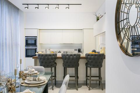 3 bedroom apartment to rent, Kenrick Place