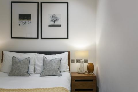 3 bedroom apartment to rent, Kenrick Place