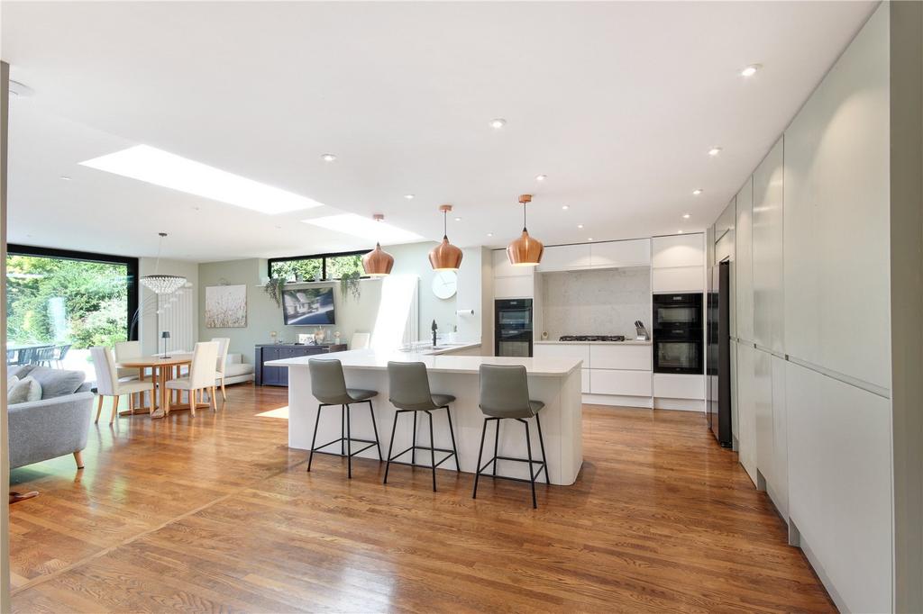 Kitchen/Breakfast
