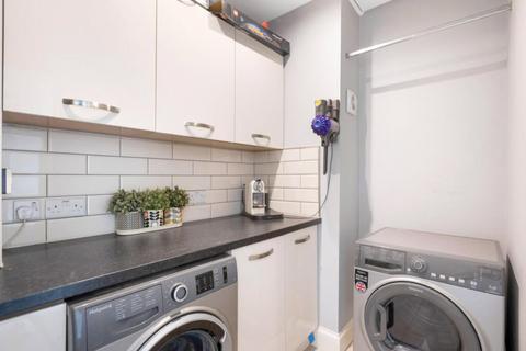 14 Albany Close, Bexley, DA5 3ES