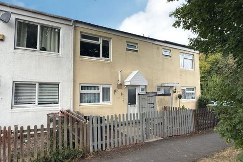 Mason, Stantonbury, Milton Keynes, Buckinghamshire, MK14