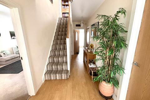 4 bedroom detached house for sale, Coalville LE67