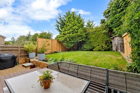 31 Home Park, Oxted, RH8 0JS