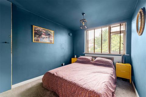 31 Home Park, Oxted, RH8 0JS