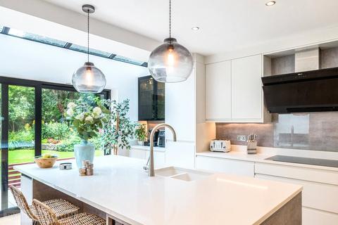 5 bedroom detached house for sale, Wentworth Close, Archer Park, Middleton, Manchester, M24