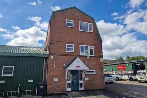 Industrial unit to rent, East St Titchfield PO14 4AR