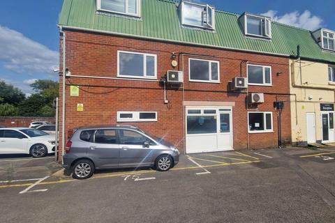 Industrial unit to rent, East St Titchfield PO14 4AR