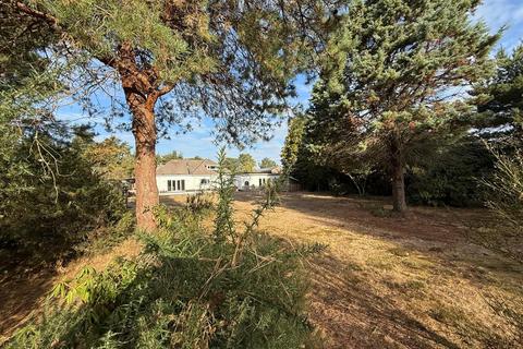 4 bedroom detached house for sale, Lone Pine Drive, West Parley, Ferndown