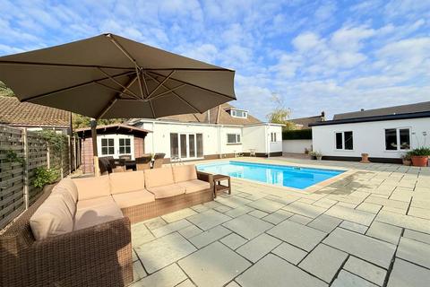4 bedroom detached house for sale, Lone Pine Drive, West Parley, Ferndown
