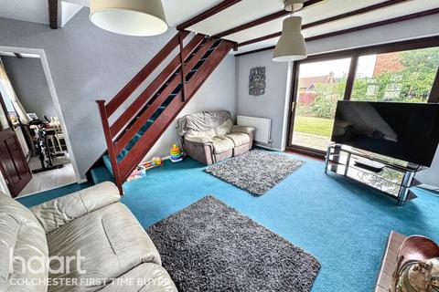 4 bedroom semi-detached house for sale, Turnstone End, Colchester