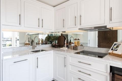 2 bedroom apartment to rent, Prince Of Wales Terrace, London W8