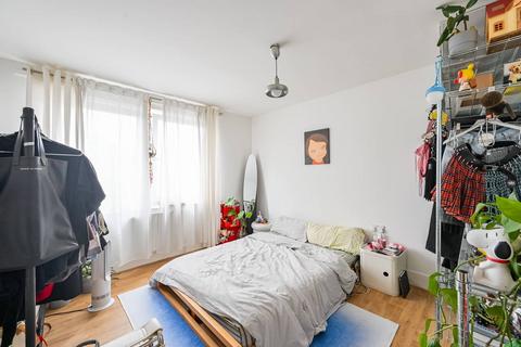 2 bedroom flat for sale, 38 Watts Grove, London E3