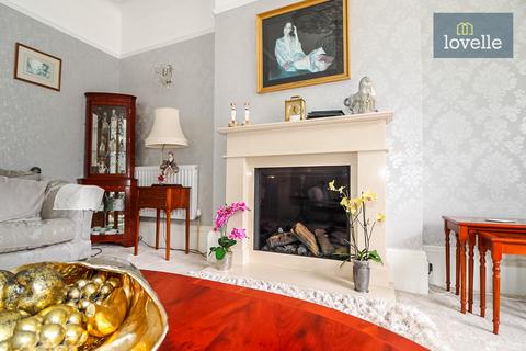 62 Park Drive, Grimsby, DN32 0EQ