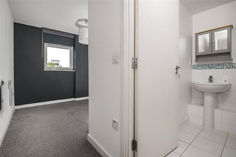 2 bedroom apartment for sale, Phoenix Way, Wandsworth, London, SW18