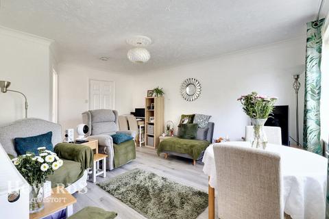 1 bedroom terraced bungalow for sale, Dell Road, Lowestoft
