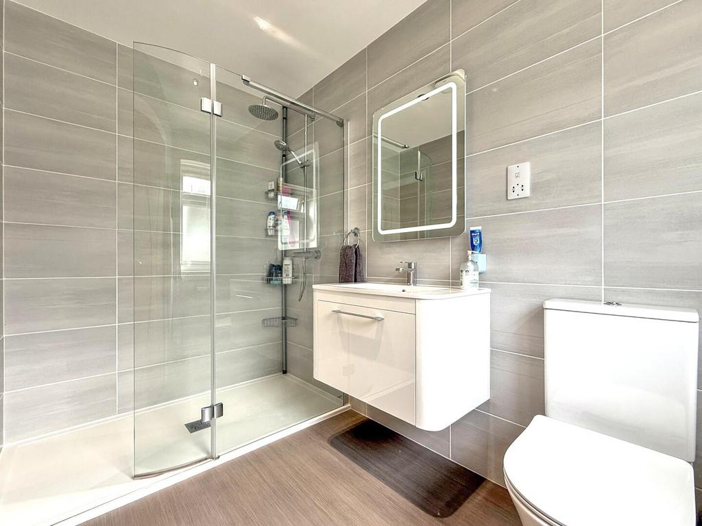Master En-Suite