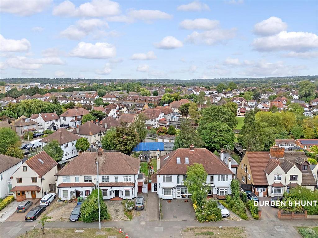 Southend Arterial Road