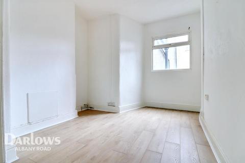 4 bedroom end of terrace house to rent, Pearl Street, CARDIFF