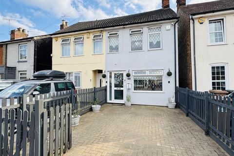 3 bedroom semi-detached house for sale, Bramford Road, Ipswich IP1