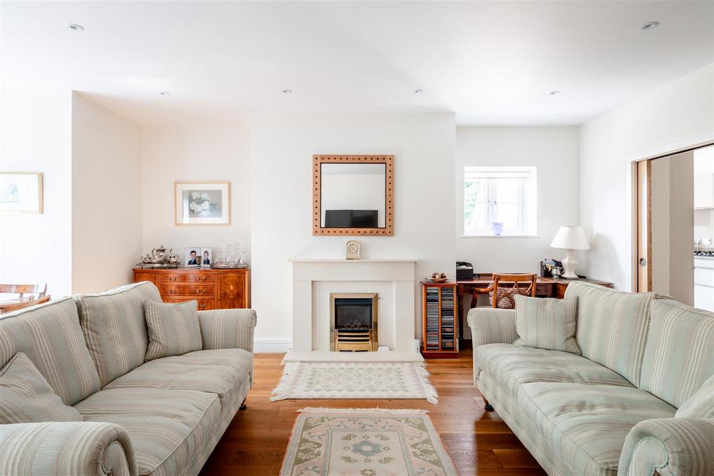 3 Oakfield House-9.jpg