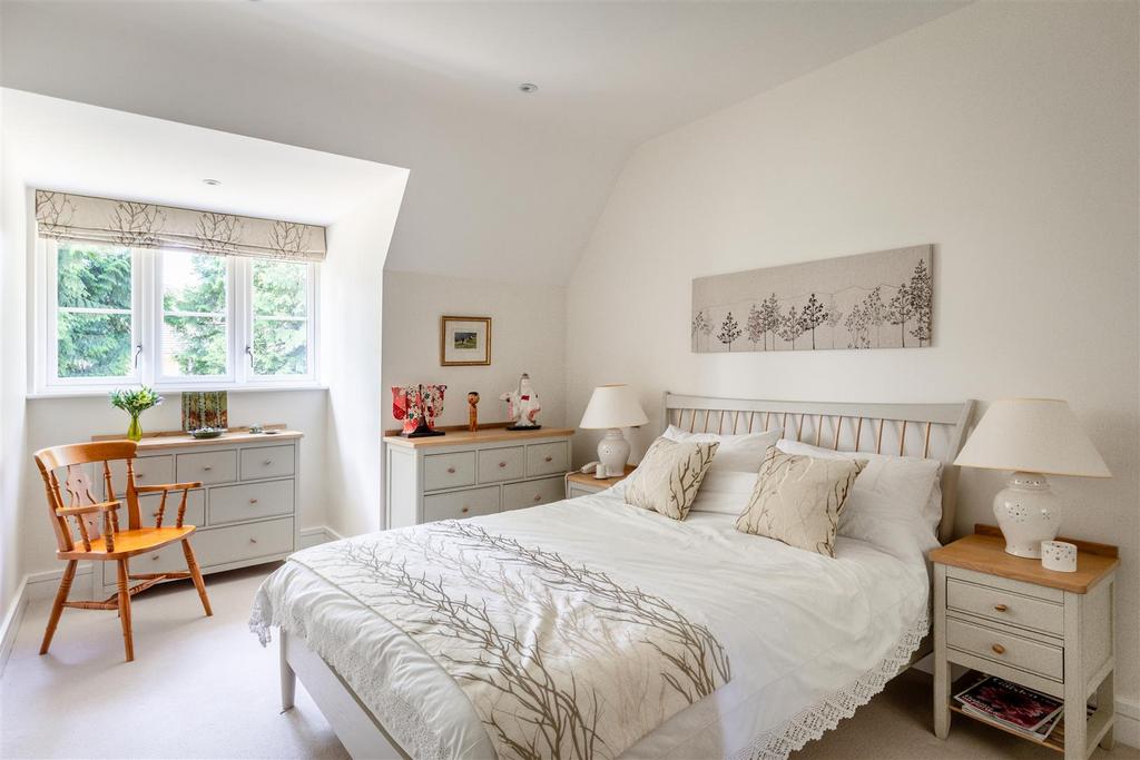 3 Oakfield House-17.jpg