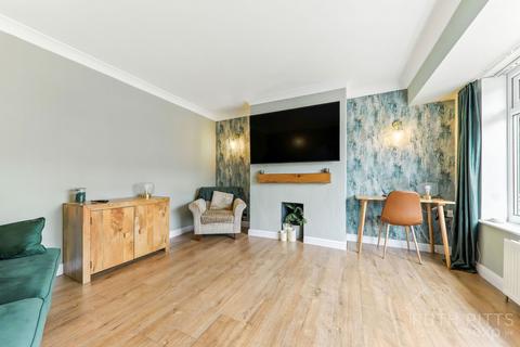 3 bedroom semi-detached house for sale, Rectory Drive, Batley WF17