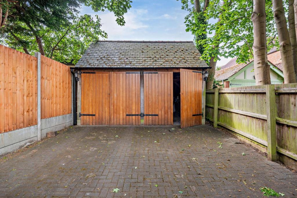 Garage
