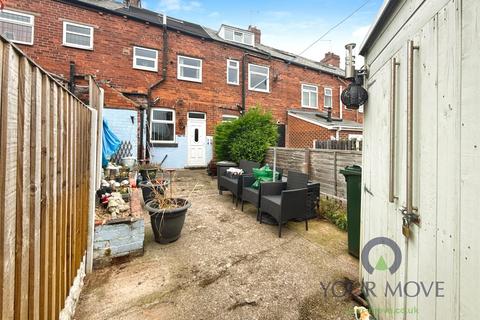 28 Grasmere Road, Barnsley, S71 1ES
