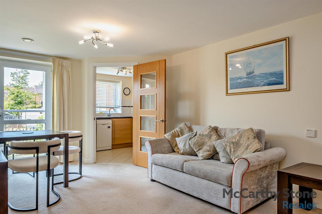 8660493-interior07-800.jpg