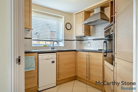 1 bedroom apartment for sale, Somers Brook Court, Newport, Isle of Wight, PO30 5UN