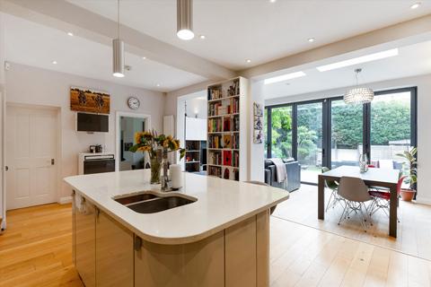 undefined, Birchlands Avenue, London, SW12