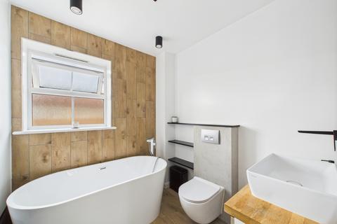 undefined, Johnson Drive, Leighton Buzzard, LU7