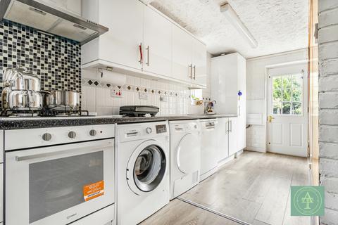 9 Wetherby Road, Enfield, EN2 0NS