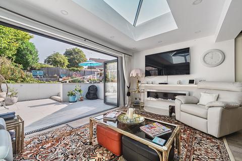 undefined, Sandown Close, Alton, Hampshire, GU34