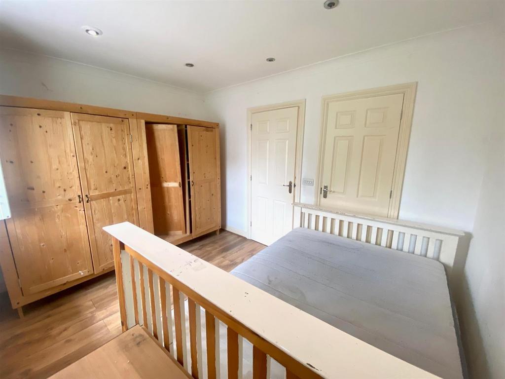 Bedroom 3.jpg