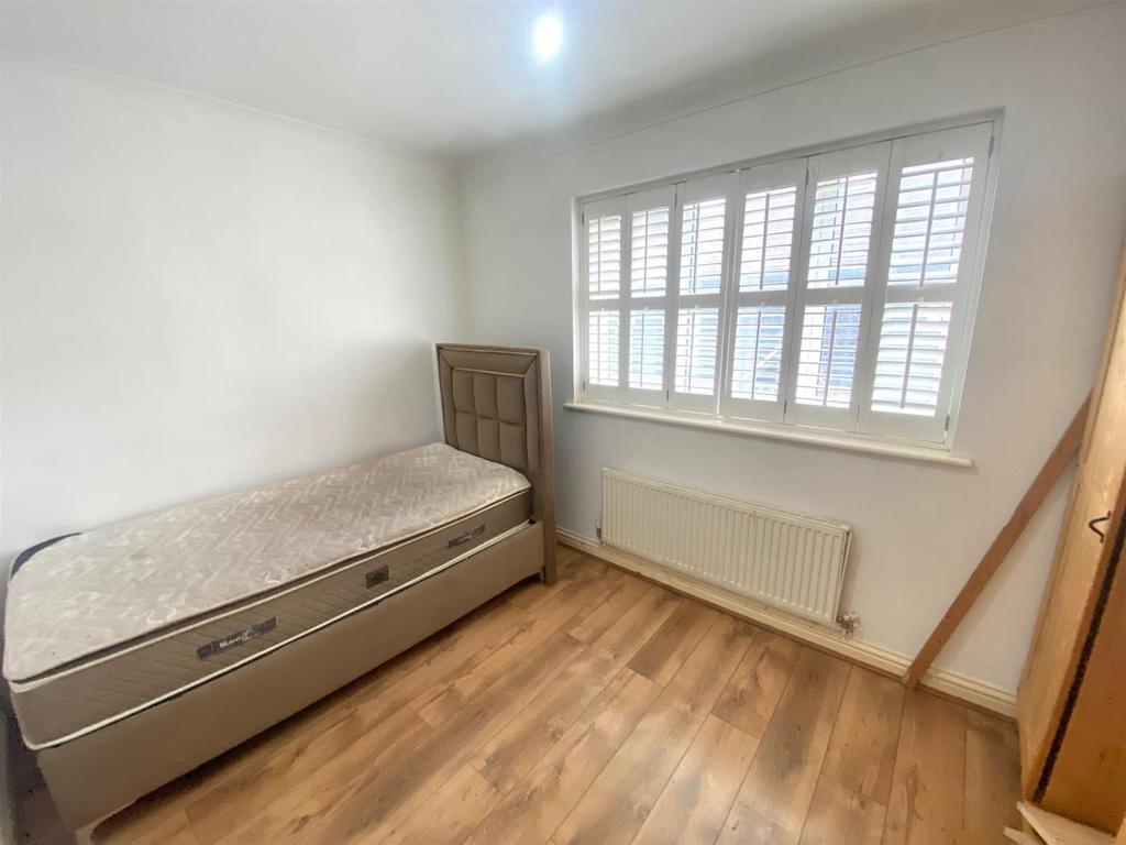 Bedroom.jpg