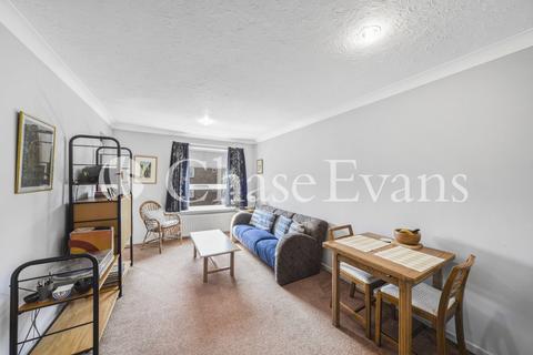 1 bedroom flat for sale, Horseshoe Close, Isle Of Dogs, London, E14