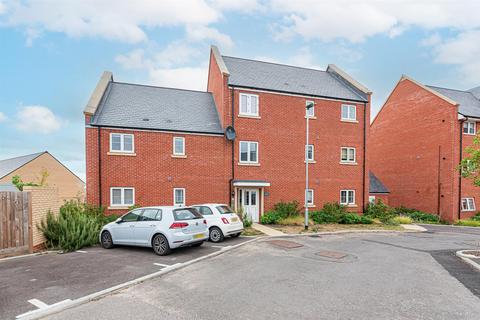 undefined, St Sebastians Way, Aldershot GU11