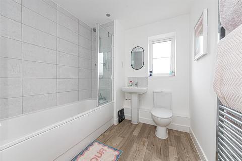 undefined, St Sebastians Way, Aldershot GU11