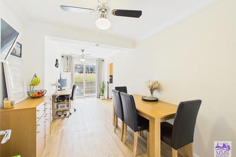 34 Brewer Road, Cliffe Woods, Rochester, ME3 8HY