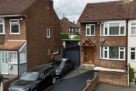 9 Craven Gardens, Harold Wood, Romford, RM3 0DF