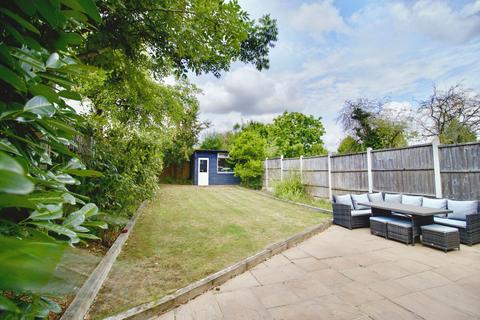 9 Craven Gardens, Harold Wood, Romford, RM3 0DF