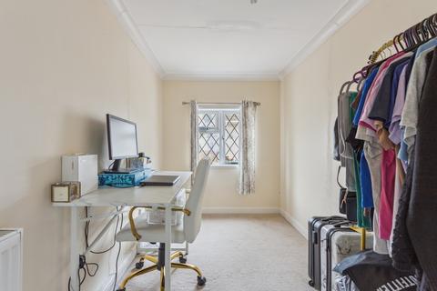 undefined, Thorney Mill Road, West Drayton UB7