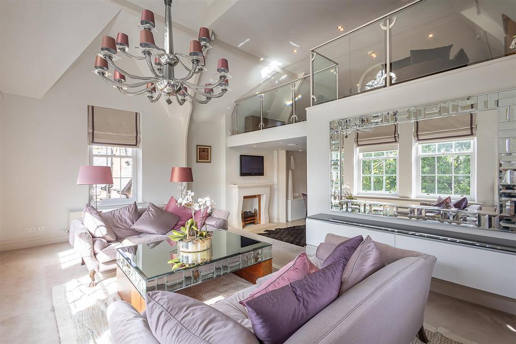 Lounge Area