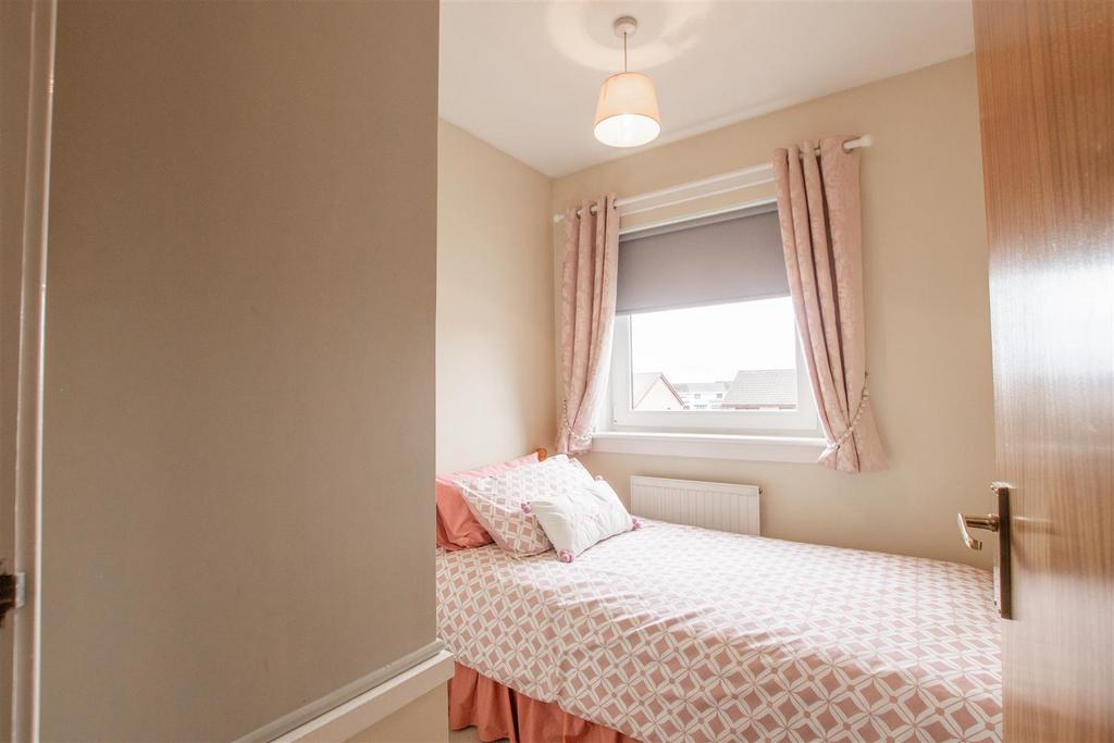 Bedroom.3-1.jpg