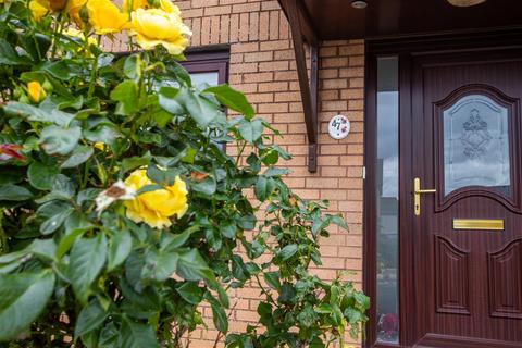 47 Castle View, Wishaw, ML2 9PQ