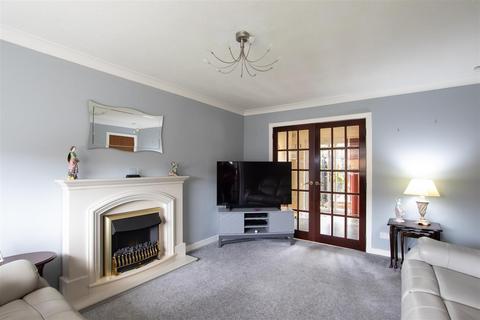 47 Castle View, Wishaw, ML2 9PQ