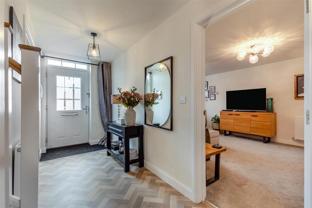 8661178-interior05.jpg