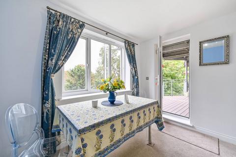 undefined, Primrose Place, Isleworth, TW7